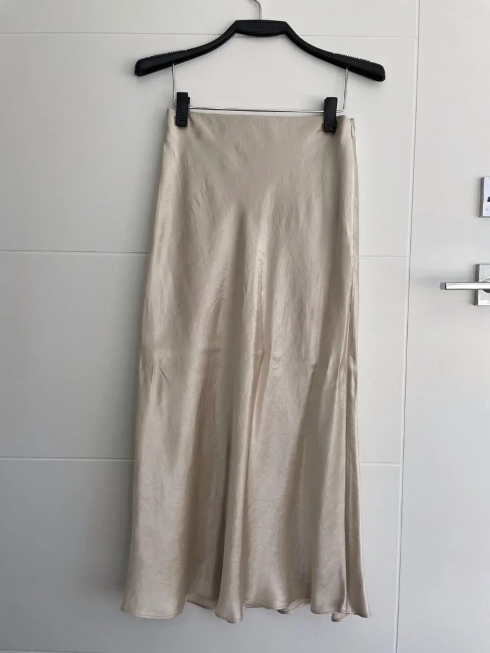 Babaton Aritzia Slip Satin Maxi Skirt Champagne Denude Bias Cut Size 2 - Picture 2 of 6